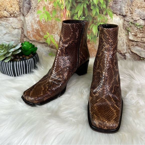 VIA SPIGA Reptile Leather Square Toe Ankle Boots, 6M - Picture 5 of 11